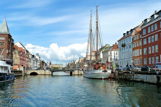 Arrival Transfer: Airport CPH to Copenhagen by Business Car - FAQ