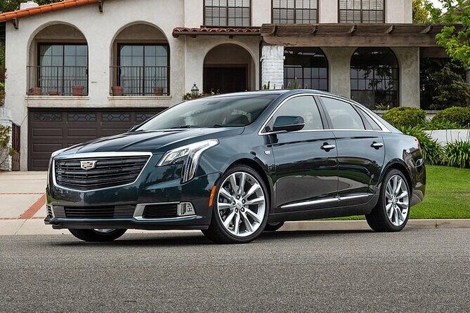 Arrival Transfer Denver Airport DEN to Denver City by Luxury Car - Why Choose This Private Luxury Airport Transfer?