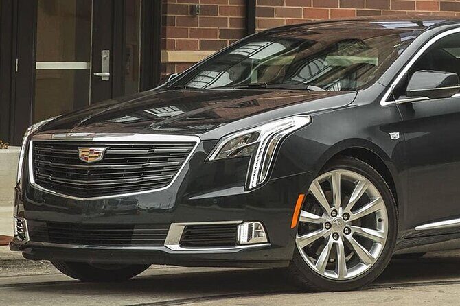 Arrival Transfer Denver Airport DEN to Denver City by Luxury Car - Authentic Insights from Reviewers