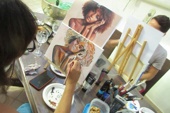 Art worshop with aperitif in Naples - Practical Details and Logistics