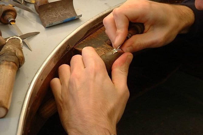 Artisan Workshops: Private Walking Tour in Florence - A Deep Dive into the Experience: What to Expect at Each Stop