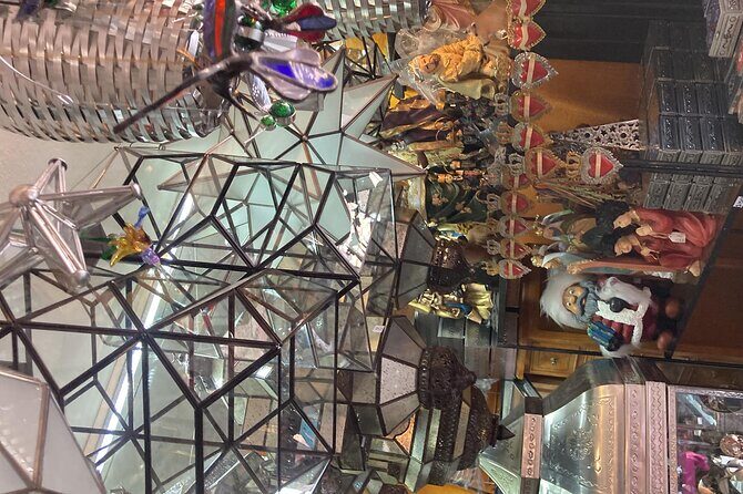 Arts and Snacks Walking Tour with Taste of San Miguel - Fabrica La Aurora: Art in Action