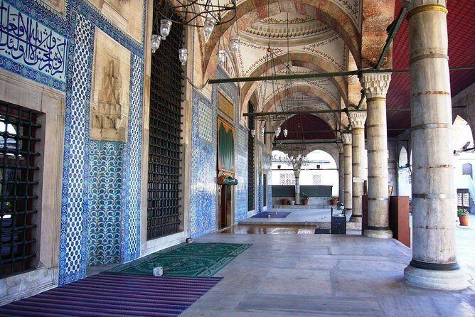 Asia-Europe with Bosphorus Full Day Inc.Museum fees and Lunch - Who Will Love This Tour?