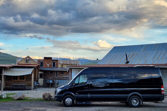 Aspen or Snowmass to/from Denver International Private Car - Introduction