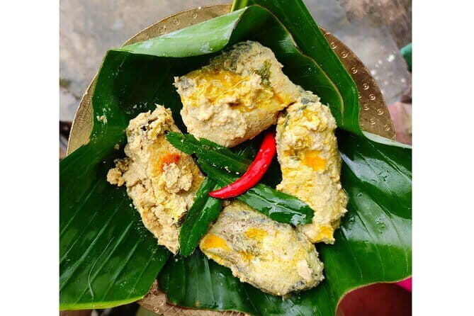 Assamese Food, Tea and Liquor experience with pick up in Guwahati - An In-Depth Look at the Assamese Culinary Tour