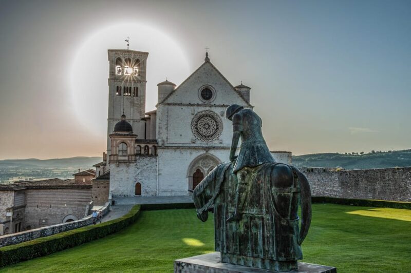 Assisi City highlights and St. Francis Basilica Tour - Key Points