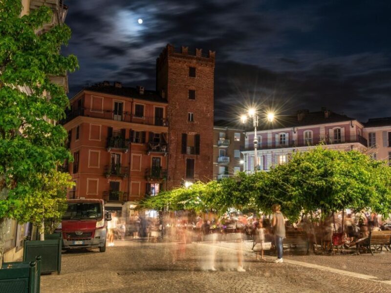 Asti Historic Town Walking Tour - Accessibility and Booking