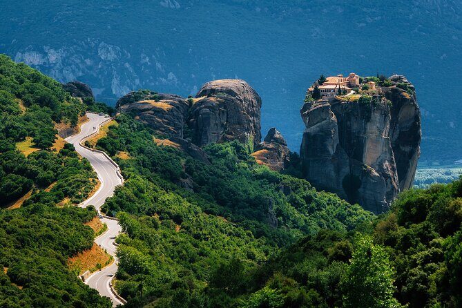 Athens: 2-Day Trip to Meteora with Guided Tours and Hotel - Day Two: Monasteries or Hiking?
