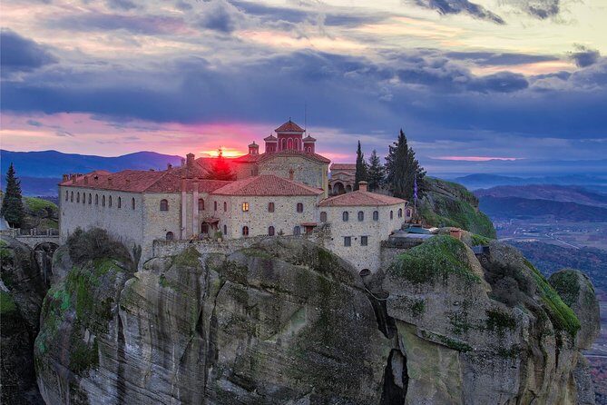 Athens: 3 days 2 nights Meteora with small size tours & hotel - Key Points