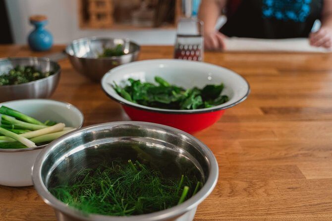 Athens 4-Hour Cooking Class with Central Market Visit - A Closer Look at the Experience