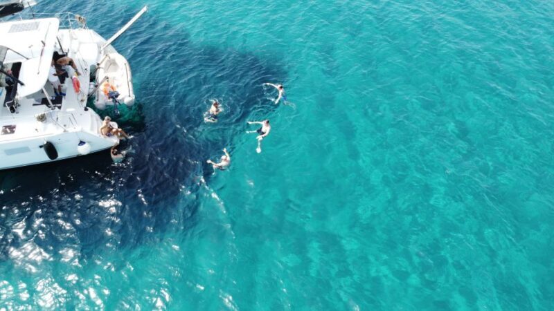 Athens: Catamaran Cruise with Light Lunch and Wine - Key Points