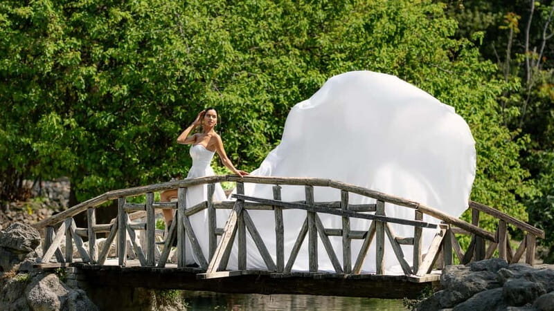 Athens: Flying Dress Photo © Photoshoot "Express package" - A Closer Look at the Experience