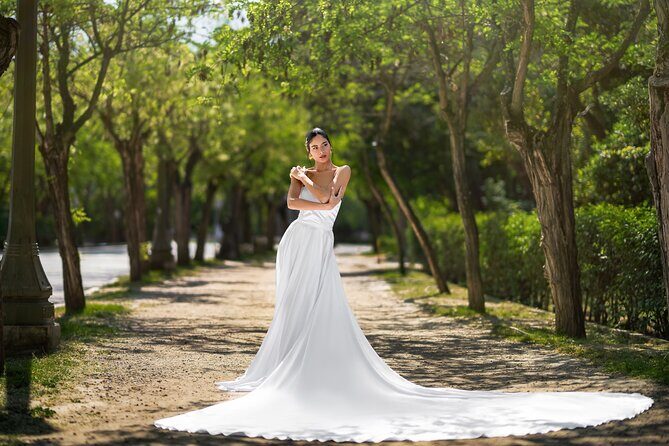 Athens: Flying Dress Photoshoot "Express Package" - Who Is This Experience Best For?