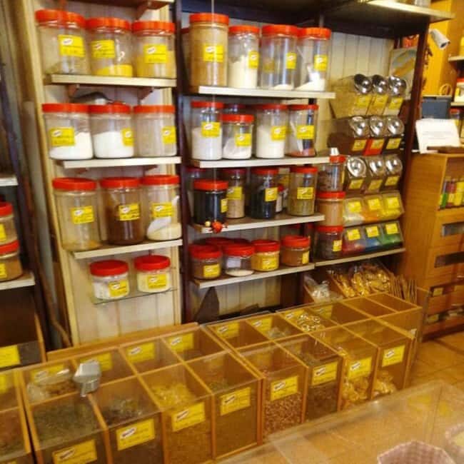 Athens: Food Tour with Tastings & visit to Varvakios market - Why This Tour Is Worth It