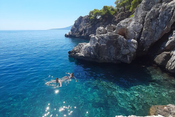 Athens: Full-Day Island Hopping Cruise with Lunch and Swimming - Who Is This Tour Best For?