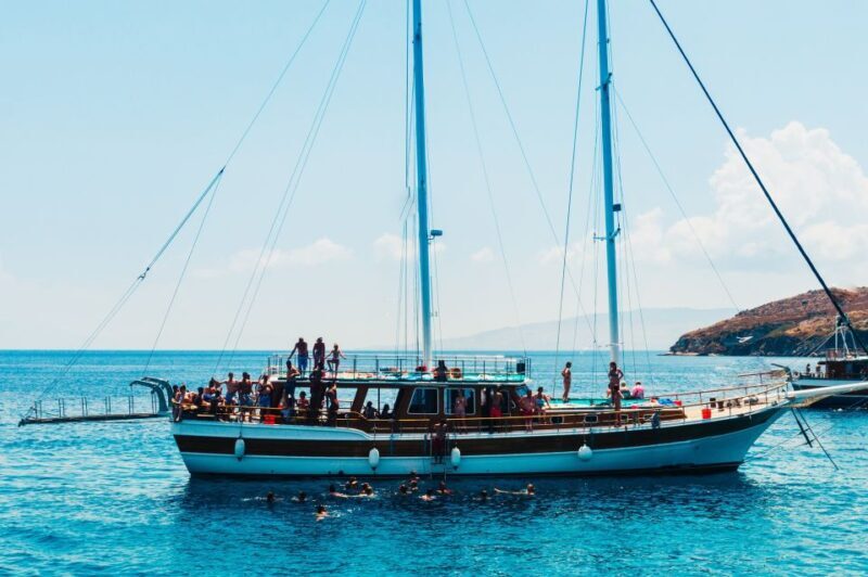 Athens: Full-Day Island Hopping Cruise with Lunch & Transfer - Detailed Review of the Full-Day Island Hopping Cruise