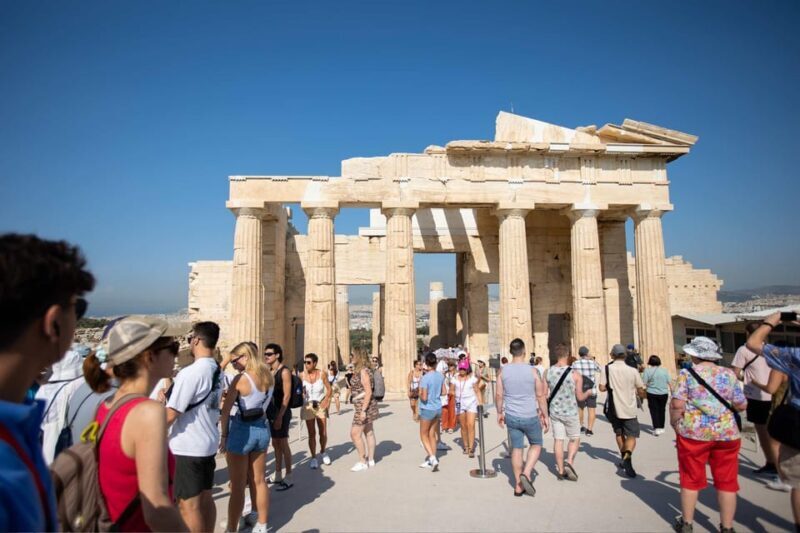 Athens: Hop-On-Hop-Off & Acropolis & Acropolis Mus.& 3 audio - A Deep Dive into the Itinerary