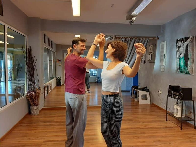 Athens: Learn the Greek Dances with Sweet Treat - The Experience at a Glance