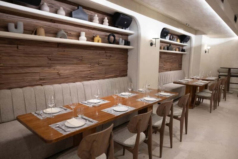 Athens: Mediterranean Food & Cocktails at Stylish Barbaro - What Is This Experience All About?