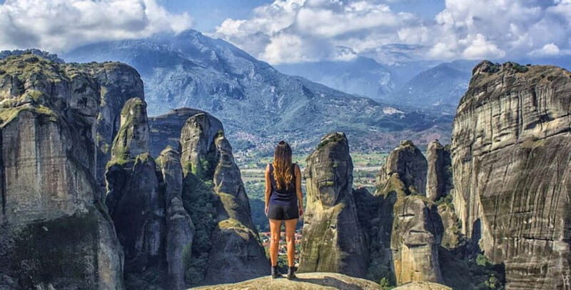 Athens: Meteora Day Trip in Spanish with Live Guide & Lunch - Who Will Love This Tour?