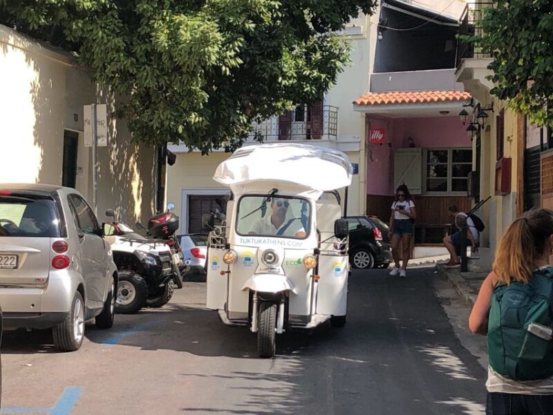 Athens: Private Evening Sightseeing Tour by Electric Tuk-Tuk - The Experience in Detail