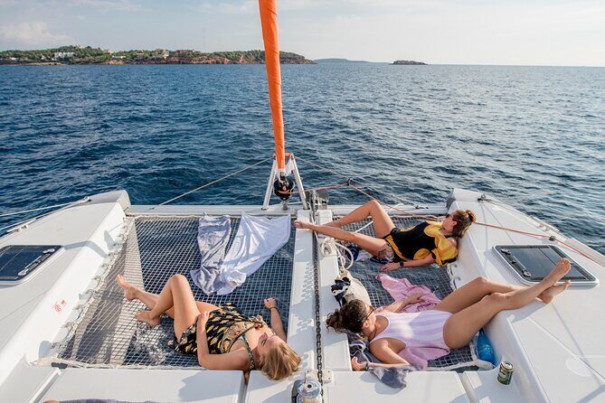 Athens Private Full day Catamaran cruise with meal & drinks - Key Points