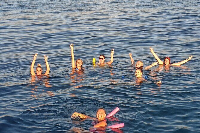 Athens Riviera Private Sail Catamaran with Meal and Wine - FAQs