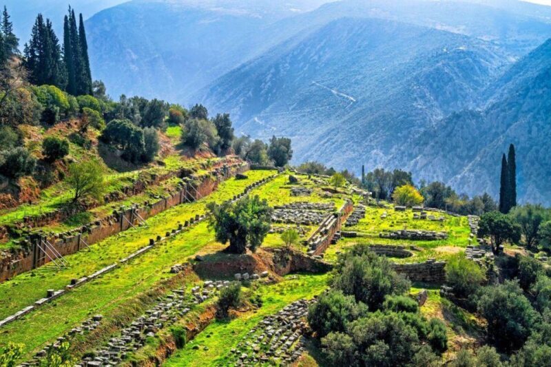 Athens: Thermopylae, Delphi & Meteora Private Tour with Meal - Final Thoughts: Who Will Love This Tour?