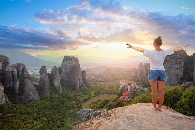 Athens to Meteora: Monasteries, Caves & Seaside Stopovers - A Full-Day Journey from Athens to Meteora