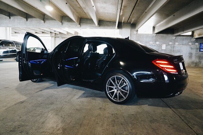 Atlanta Arrival Chauffeur Driven Transport by Executive Sedan - The Experience of Atlanta Arrival Chauffeur Driven Transport