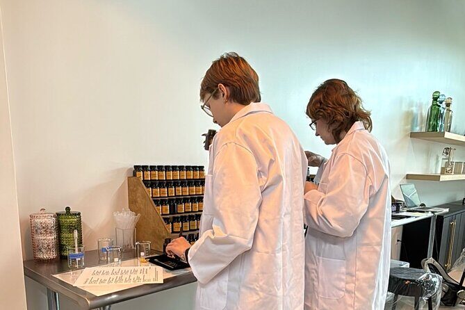 Atlanta: Make Your Perfume or Cologne (Express Edition) - Authentic Perspectives and Highlights