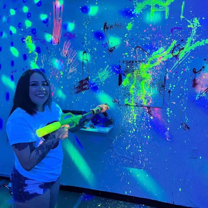 Atlanta: Splatter Paint Room Experience - What Is the Atlanta Splatter Paint Room Experience?