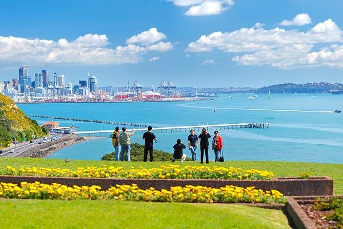 Auckland City Private Tour for Couples. Be chauffeur driven with added extras. - Detailed Breakdown of the Itinerary