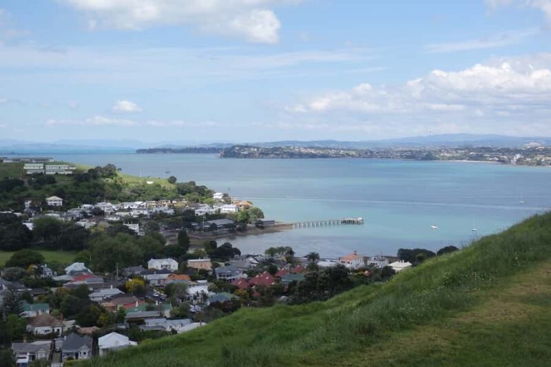 Auckland: Full-Day City Highlights Tour - Starting Off: Ease of Pickup and Settle In