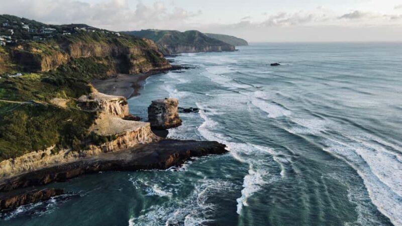 Auckland: Group Surfing Lesson with Muriwai Surf School - The Practicalities and What You Should Know