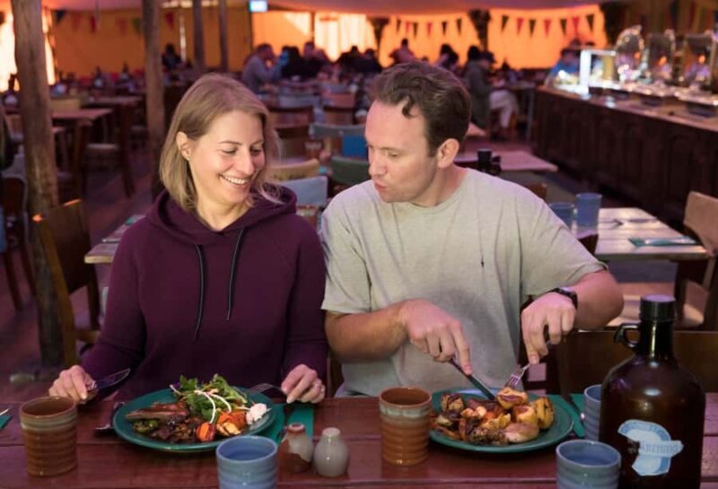 Auckland: Hobbiton Movie Set Day Trip with Festive Lunch - The Arrival and Transportation