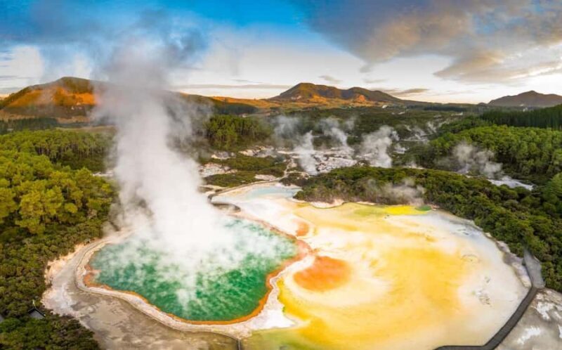 Auckland: Hobbiton, Rotorua and Wai-O-Tapu Day Tour - Exploring the Itinerary in Detail