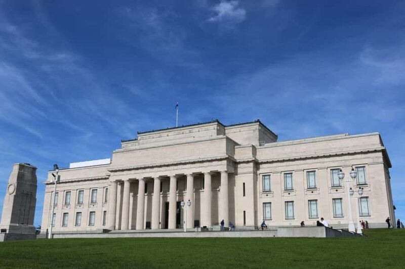 Auckland Museum and Highlight Sightseeing Tour - FAQs