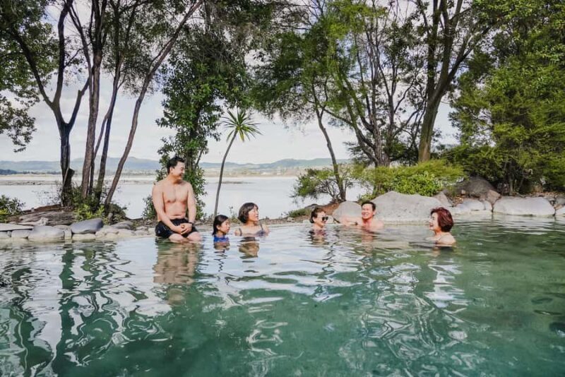 Auckland: Rotorua Highlights inc Wai-O-Tapu & Polynesian Spa - Key Points