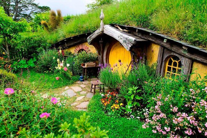Auckland to Hobbiton Movie Set Private Tour - Authenticity and Value