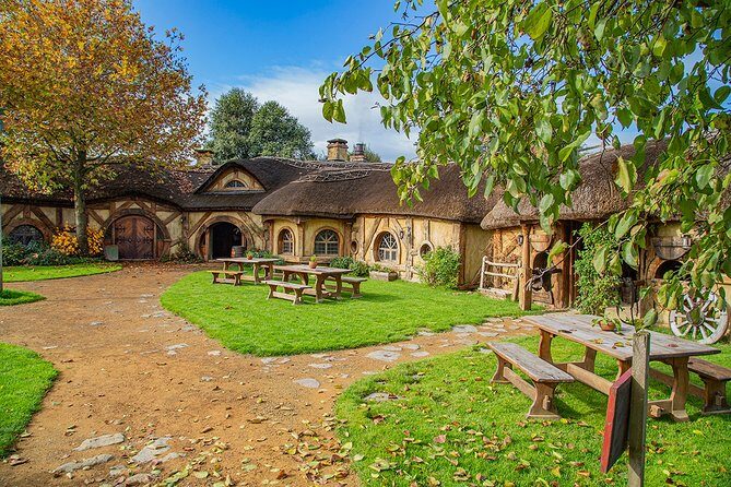 Auckland to Rotorua via Hobbiton Movie Set Tour - One Way - Practical Considerations
