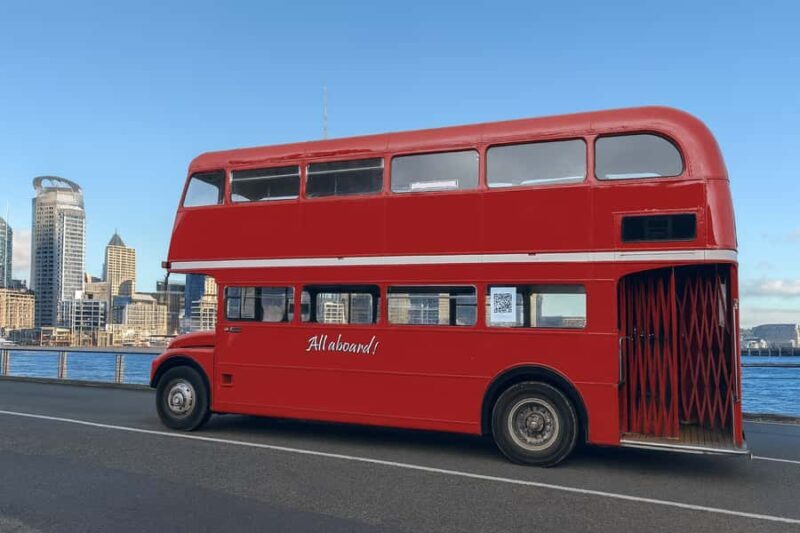 Auckland: Vintage Double-Decker Bus Sightseeing Tour - Key Points