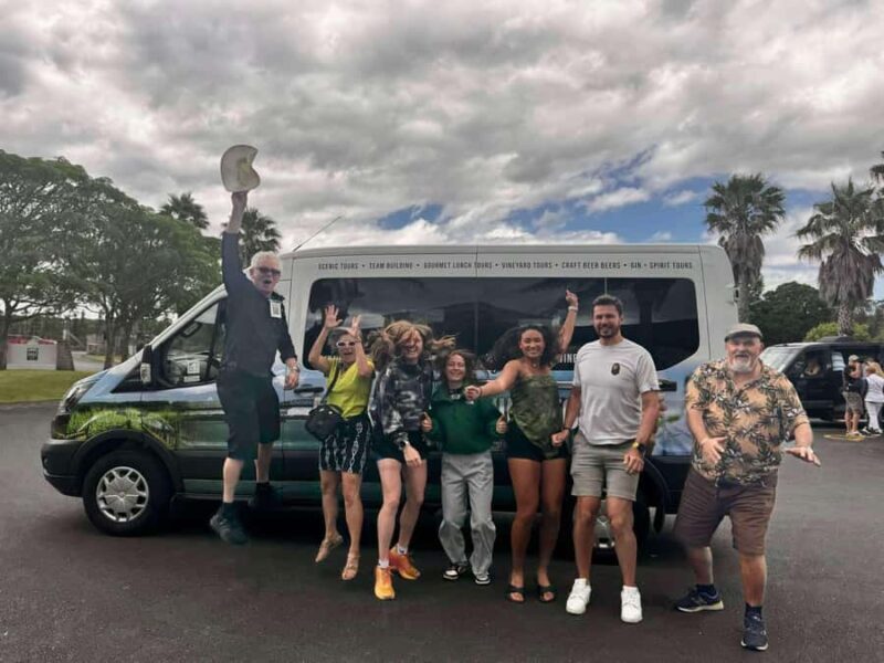 Auckland: Wine region tour with tastings and gourmet lunch - Key Points