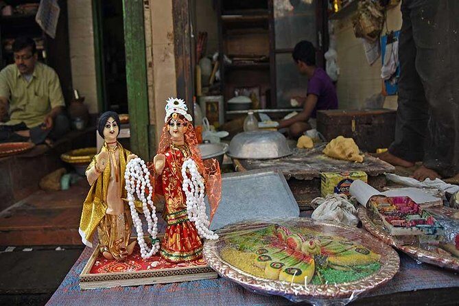 Audio Guided Tour of Pathuriaghata  Finding the Tagores, Kolkata - Authenticity and Expert Content