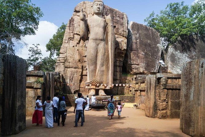 Aukana and Anuradhapura Day Tour From Sigiriya - FAQs