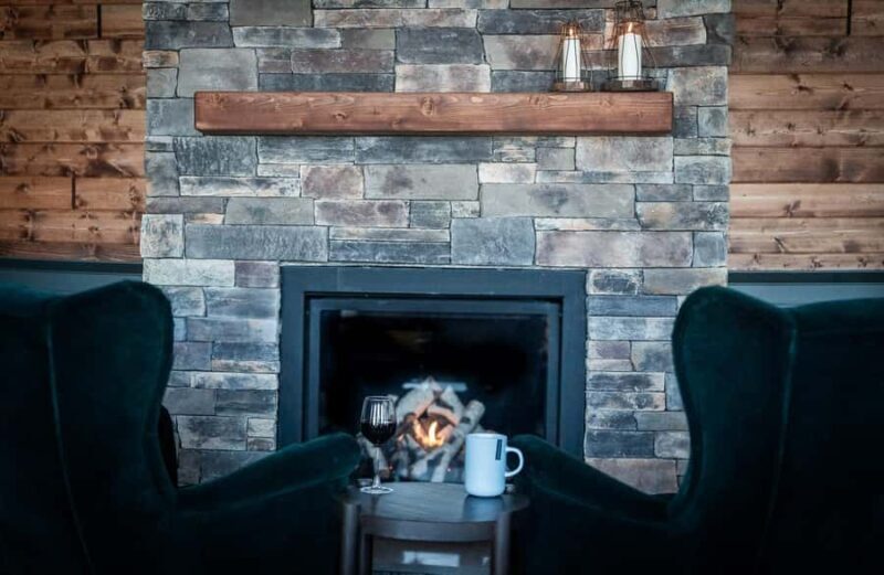 Aurora Lounge: Aurora Viewing Cabin & Bar - Key Points