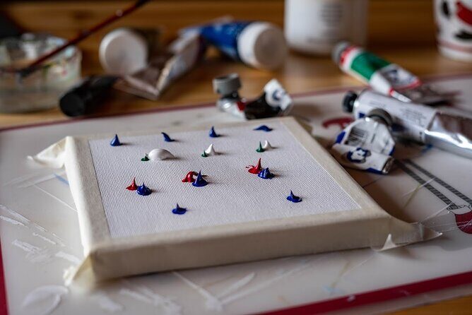 Aurora painting workshop - Authenticity and Local Touch