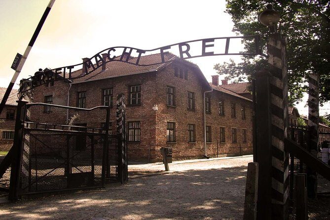 Auschwitz and Birkenau Best Value Guided Tour with Tickets - An In-Depth Look at the Tour Experience