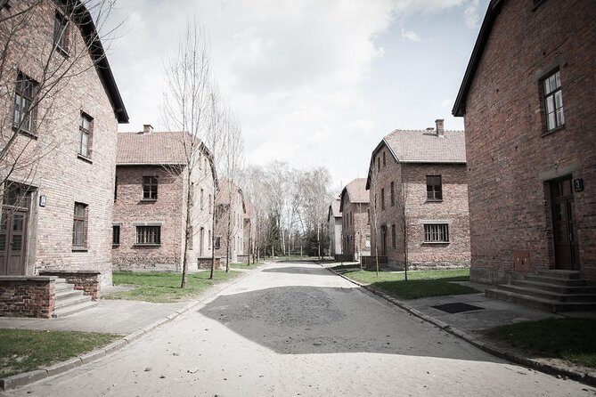 Auschwitz Birkenau guided tour from Krakow private chauffeur - What Sets This Tour Apart?