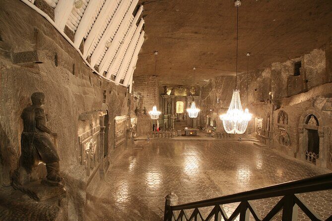 Auschwitz-Birkenau Memorial and Wieliczka Salt Mine Day Tour - Practical Aspects and Tips